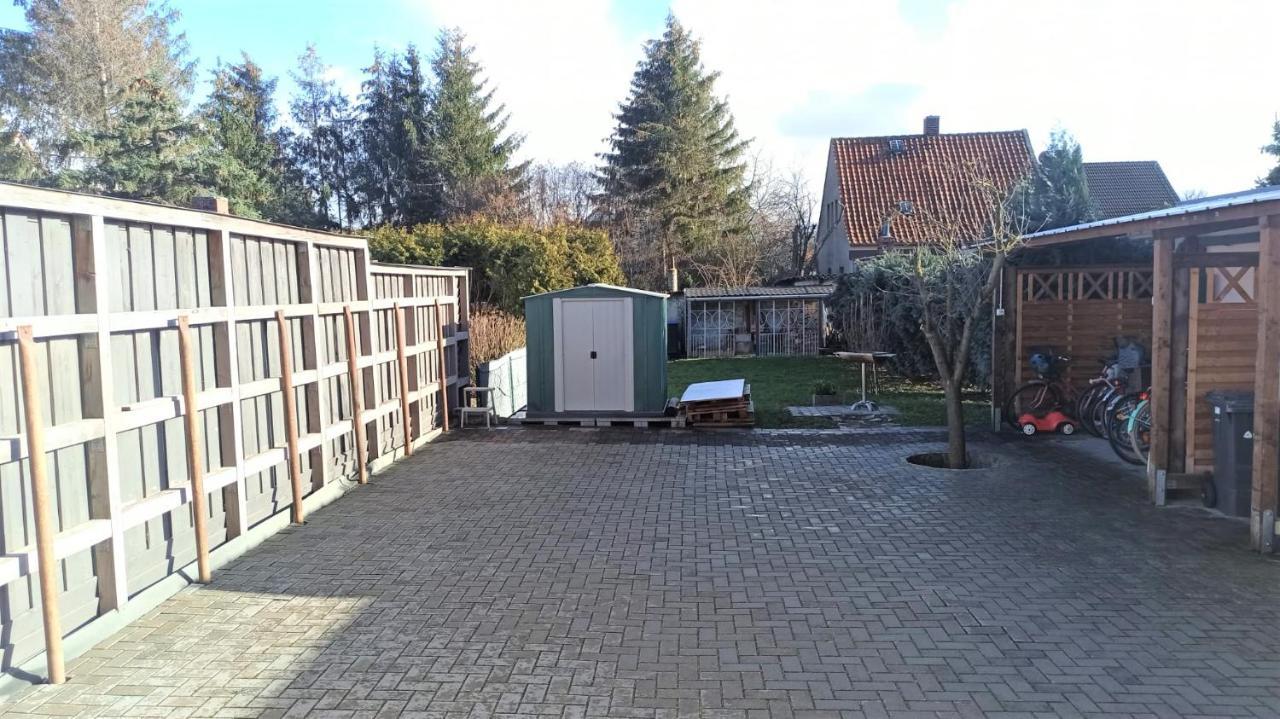Apartment Fuer Bis Zu 7 Personen Mit Balkon Halberstadt Exterior photo